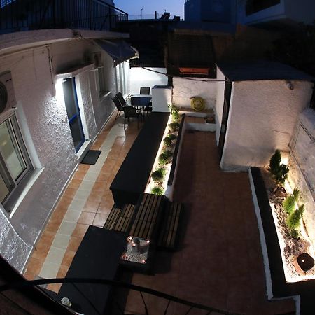 アテネ Detached House 1Km From Acropolis Filopappouヴィラ エクステリア 写真