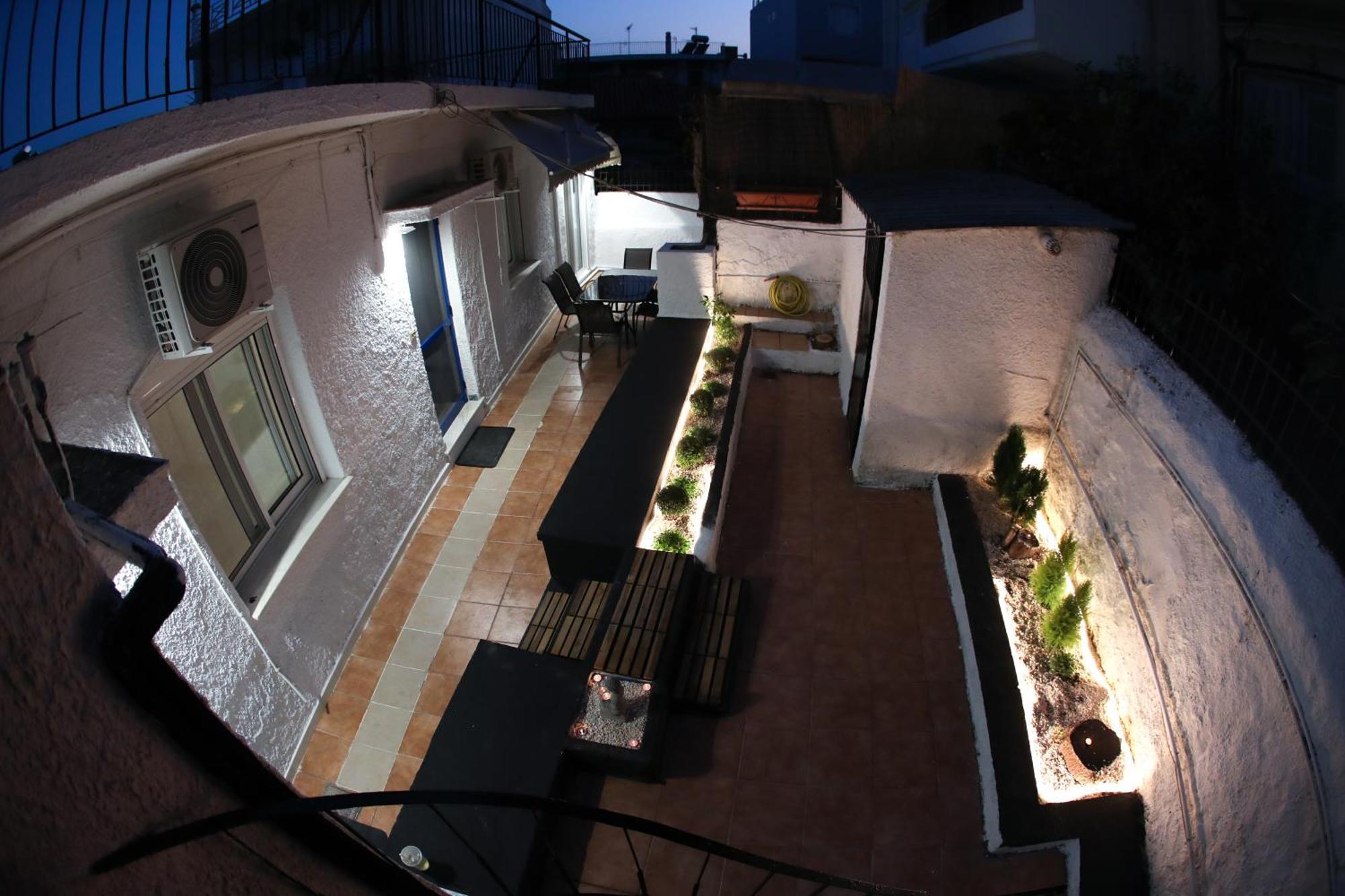 アテネ Detached House 1Km From Acropolis Filopappouヴィラ エクステリア 写真