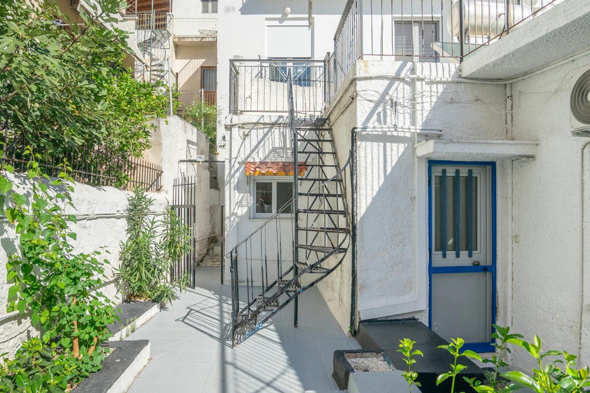 アテネ Detached House 1Km From Acropolis Filopappouヴィラ エクステリア 写真